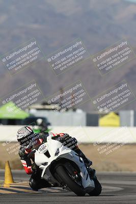 media/Jan-15-2026-Racers Edge (Thu) [[dfebeb70ab]]/3-B Group/Session 1 Turn 15/